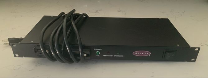 Belkin F5C350-20A 10-Outlet Rack-mount Surge Protector