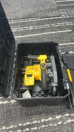 Dewalt DCS520 60v Track Saw with TStak case and cart New!