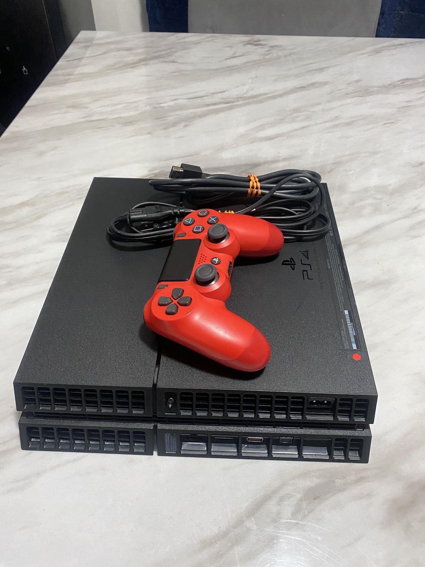 Play station 4 500 GB for $140