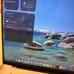 MacBook Pro 16” – M2 Max, 32GB RAM, 1TB SSD – Excellent Condition