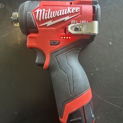 Milwaukee Drill 
