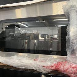 New Open Box Frigidaire Microwave Stainless Steel 