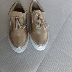 2 Pairs Of Women Shoes Size 7 & 8.5