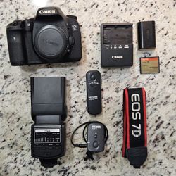 Canon 7D DSLR and FreeAccessories