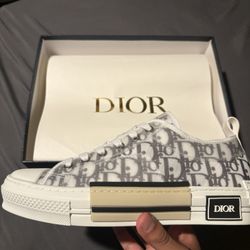 Dior converse