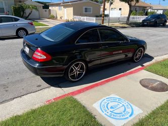 2004 Mercedes-Benz CLK-Class