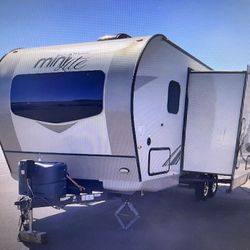 2019 ROCKWOOD MINI LITE 2504S