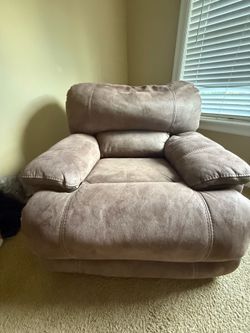 Adjustable Recliner