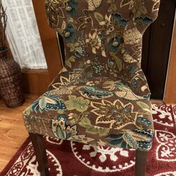 Accent chair 