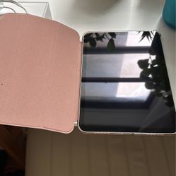 Silver iPad (10th generation)