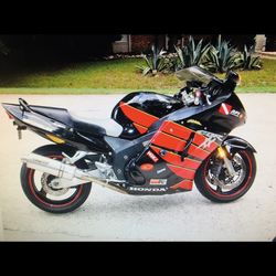 CUSTOM HONDA CBR 1100XX