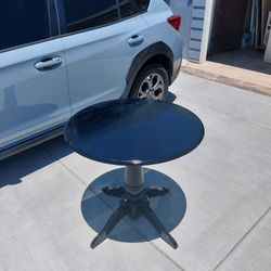 Round Table