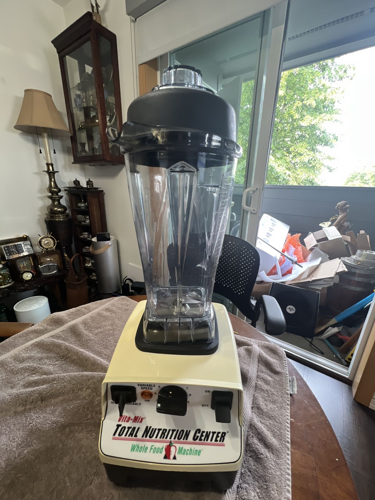 VITAMIX Total Nutrition Center Blender VM0103- various speed with