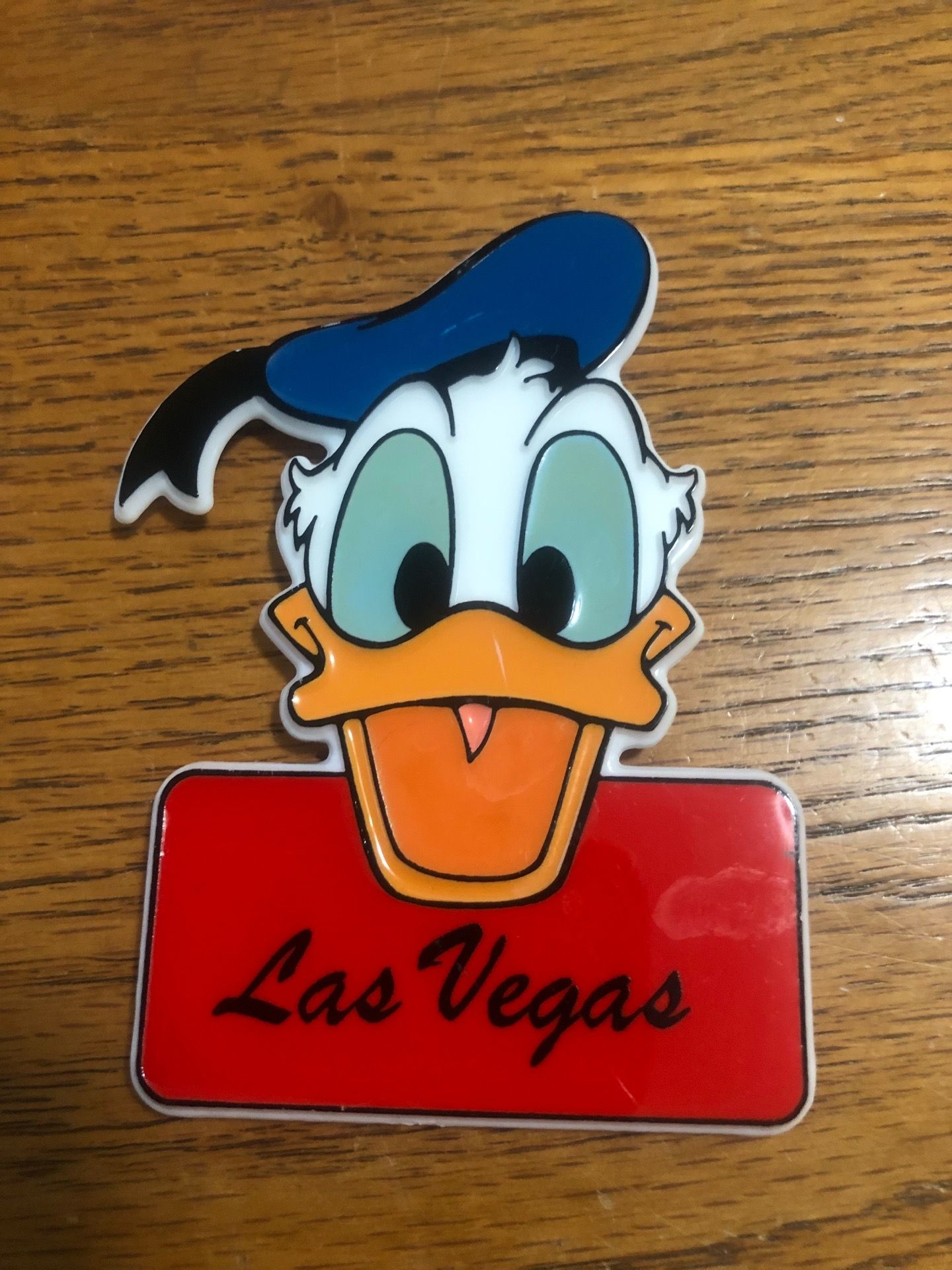 Rare Disney Donald Duck Las Vegas Theme Magnet. Size 2 1/2 inches Wide and 4 inches tall . Preowned Good Condition. Has been on display in a cabine