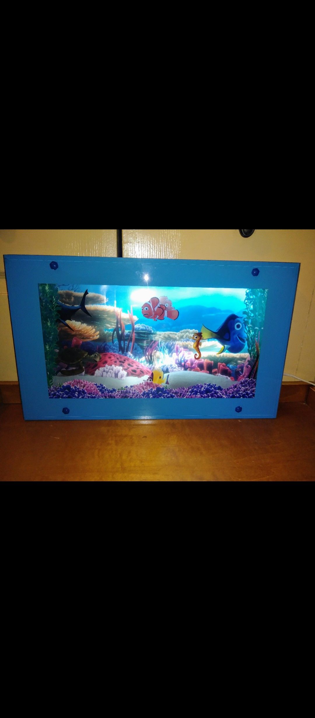Disney Pixar's Finding Nemo Finding Dory moving picture light with light and sound