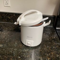 White Tiger Portable Rice Cooker