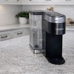 K-Supreme KEURIG Coffee-Maker/Cafetera KEURIG 