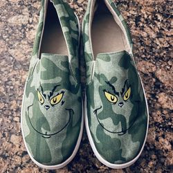Grinch women's shoes 10