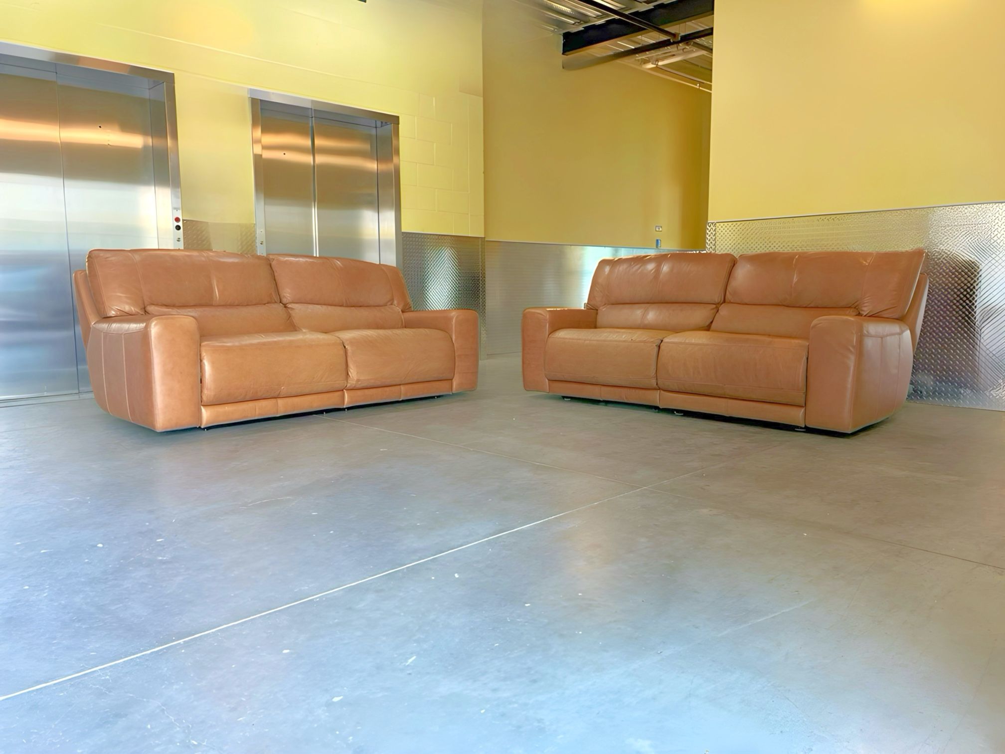5 K Italian Leather Sofá Set