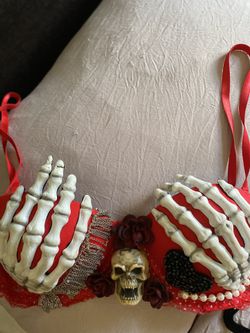 Sexy Halloween, rave, bra tops
