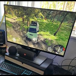 Gaming Monitor 27”
