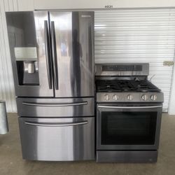 Samsung Refrigerator + Stove Set – Black Stainless Steel