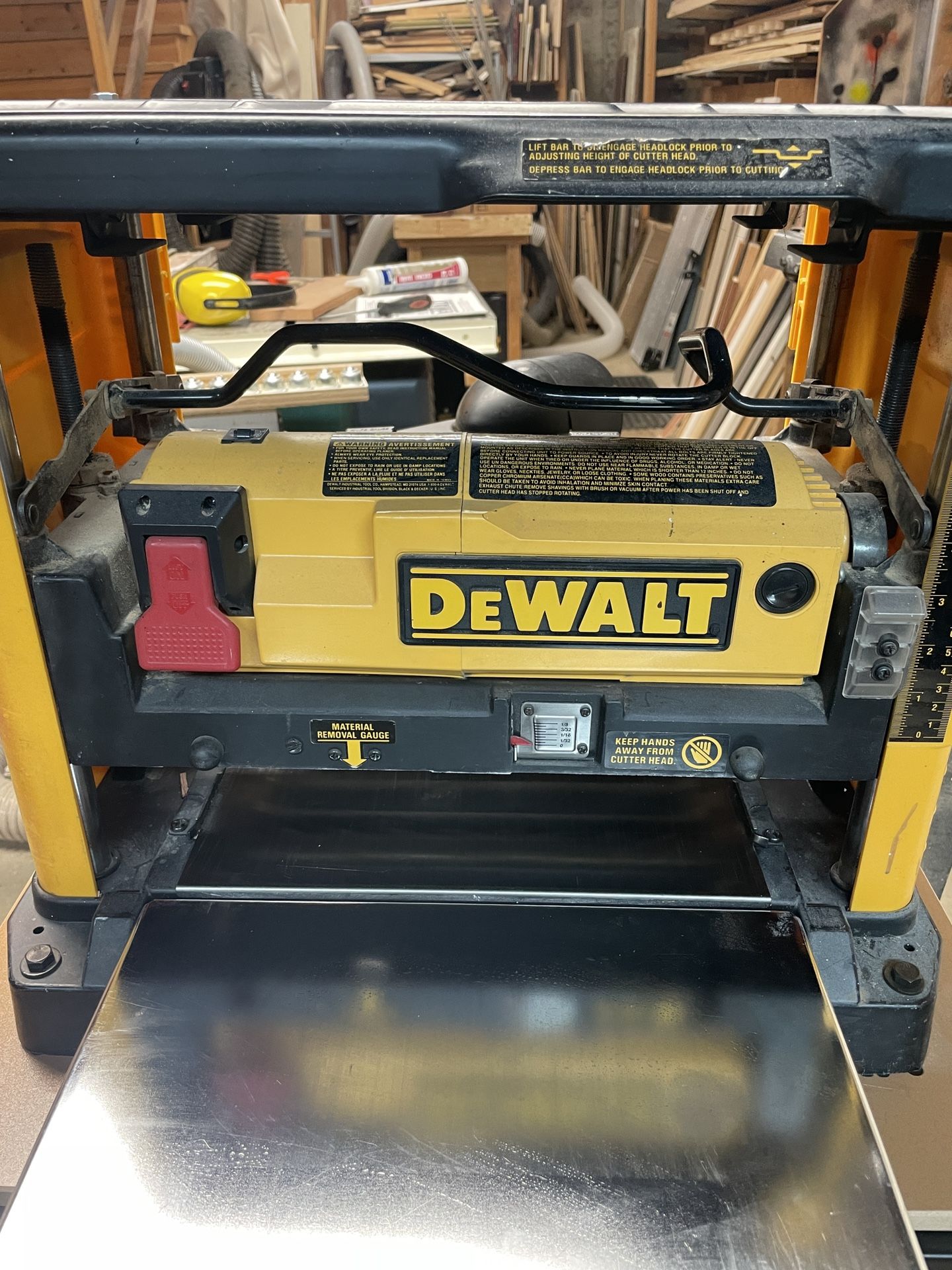 Dewalt DW733 12.5” Thickness Planer for Sale in Naperville, IL OfferUp