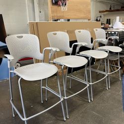 Herman Miller Set: 4 Chairs & 2 Table Stands