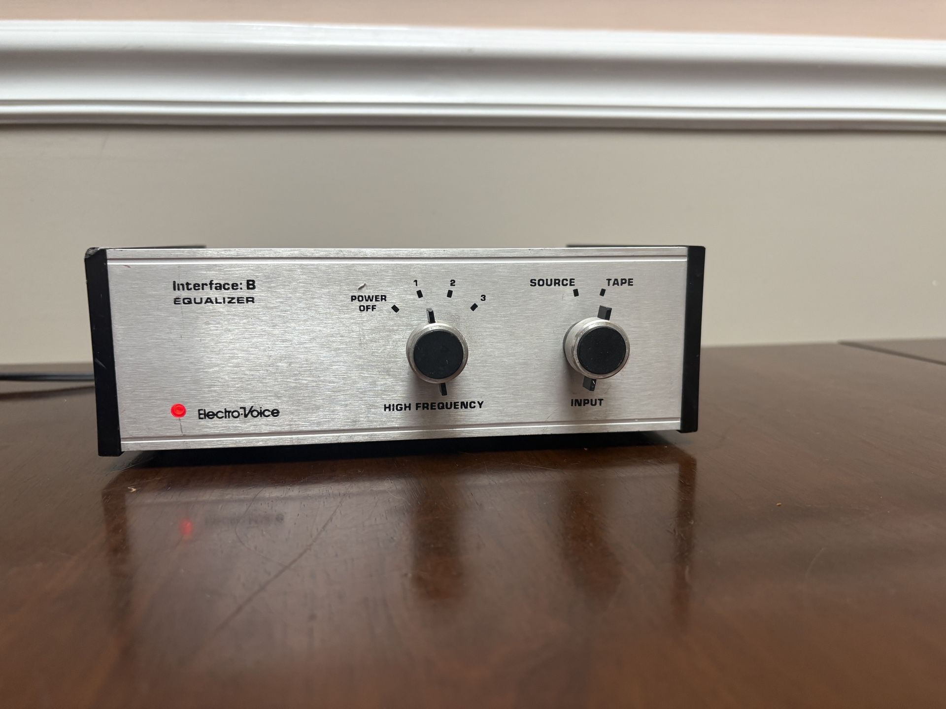 ELECTRO VOICE ~ INTERFACE B EQUALIZER ~