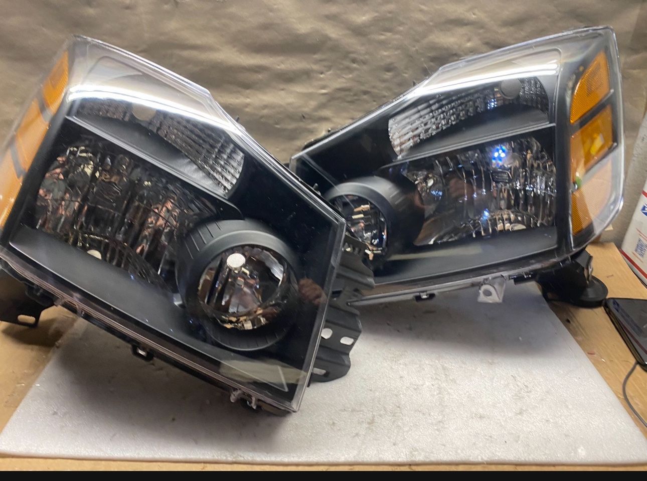 P53 Fit 04-15 Nissan Titan /04-07 Armada Chrome Headlight Pair