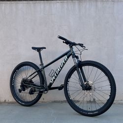 2022 Specialized Rockhopper Expert