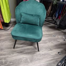 Accent Chairs