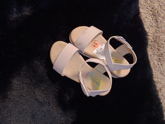 Toddler Sandles Good CONDITION Size 11,Pick Up ONLY...
