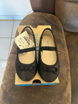 Toddler shoes black size 7