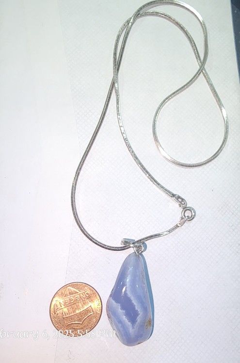 Beautiful Ellensburg Blue Pendant 