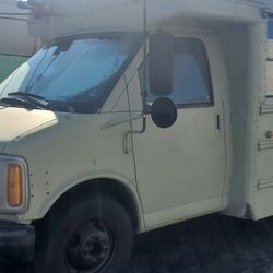 2000 Thomas Built School Bus