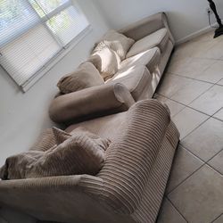 2 Sofas 