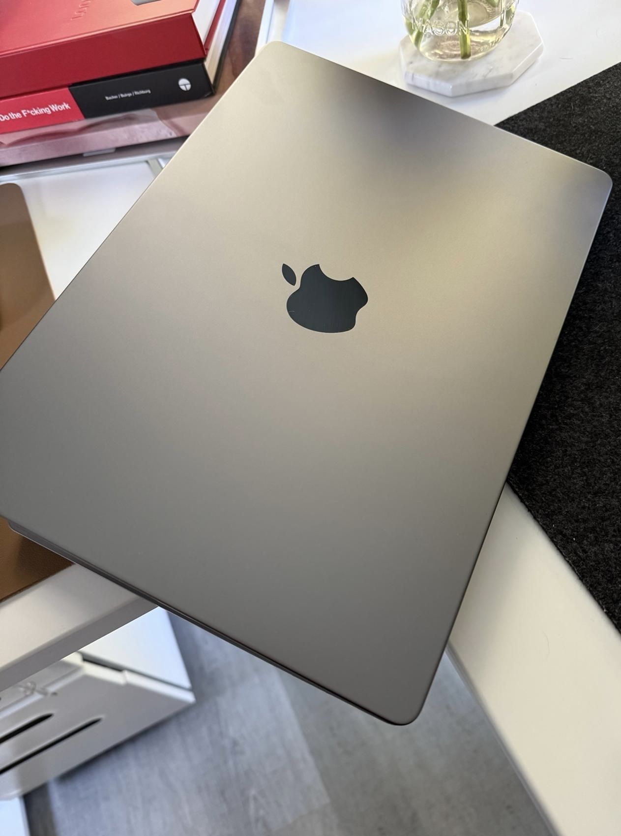 MacBook Pro - M2 Pro Chip