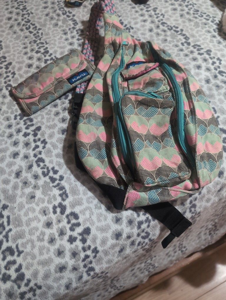 Kavu Bag And Matching Wallet