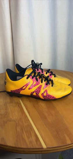Adidas Youth soccer cleats Orange/Pink Size US 1