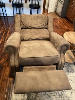 Old Cannery Power Rocker Recliner for Sale in Puyallup WA OfferUp