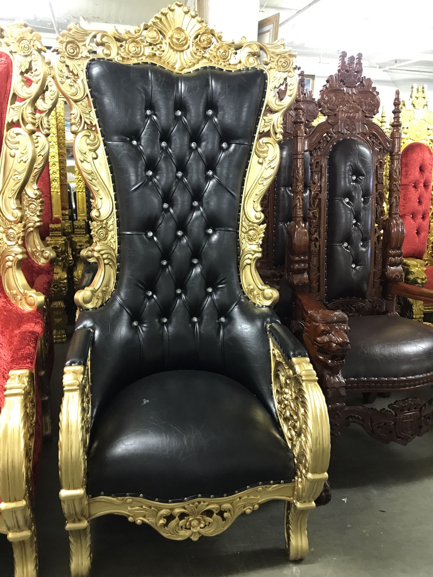 Beautiful throne chair.$2200. Best offer