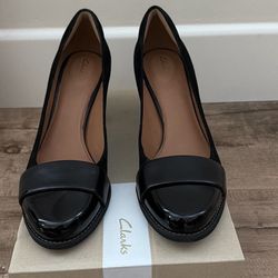 Clark’s Pumps 9.5 New