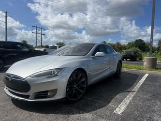 2014 Tesla Model S