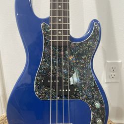 BASS Guitar