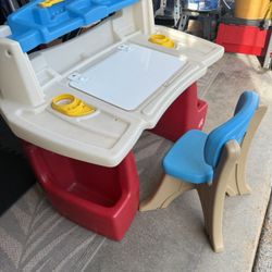 Step 2 Activity Desk and Chair