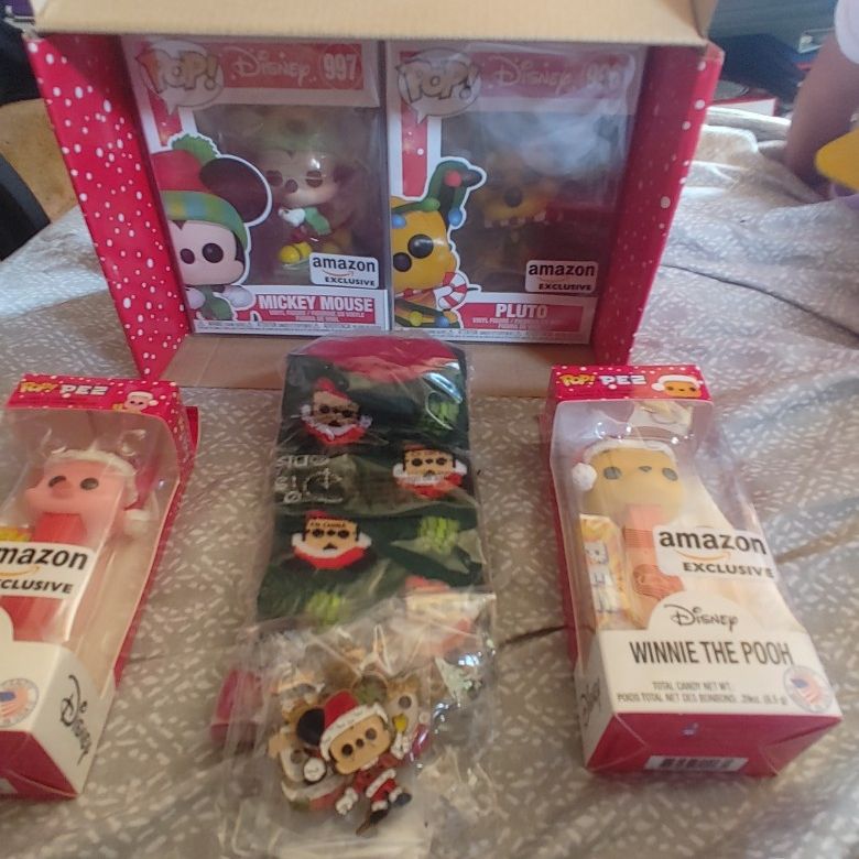 Funko Pop Disney Holiday Collectors Box