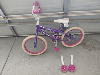Kids bike with training wheels