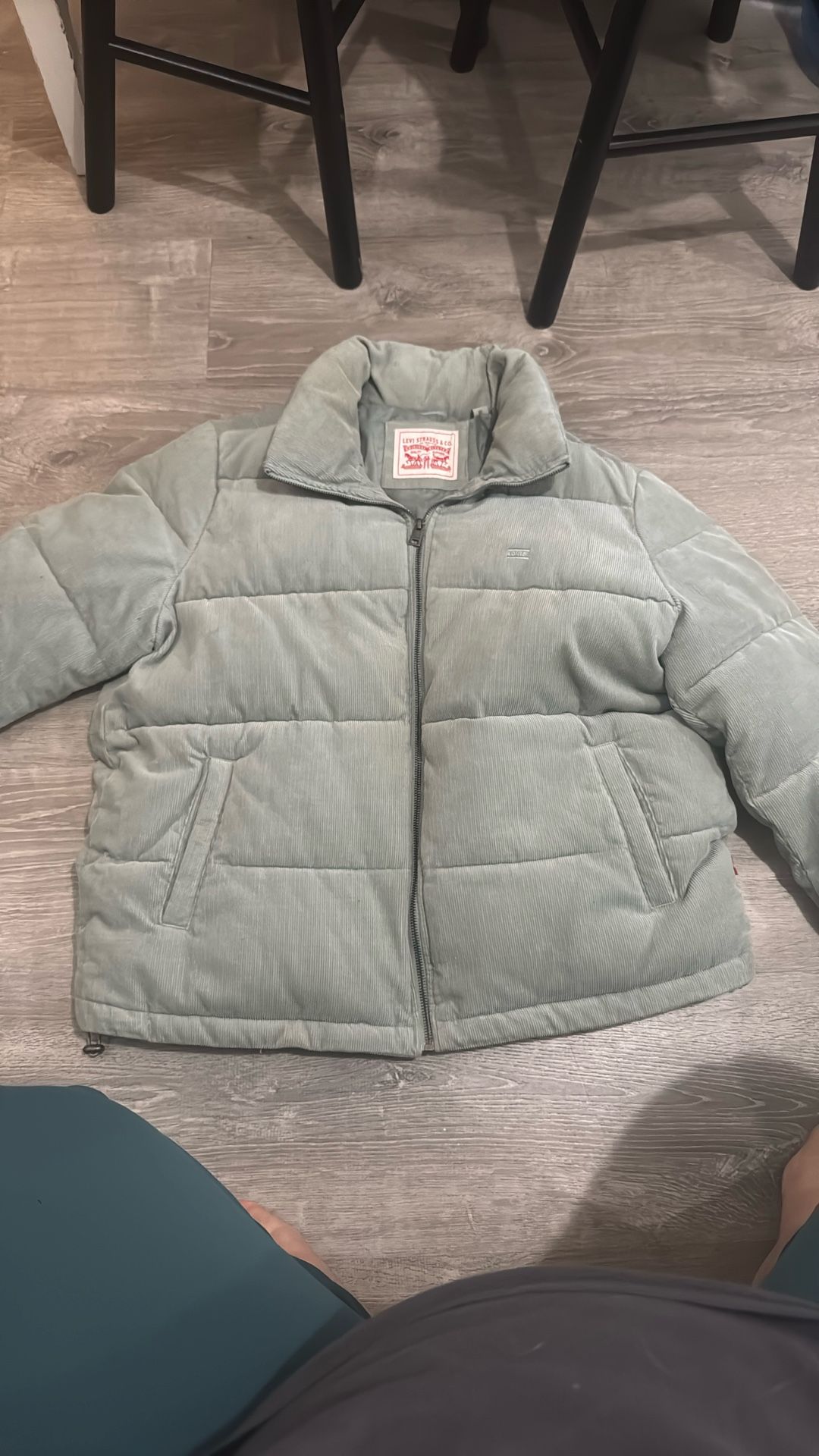 Levi’s Women’s Corduroy Bubble Puffer Jacket 