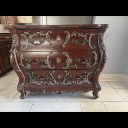 Vintage Buffet Console 